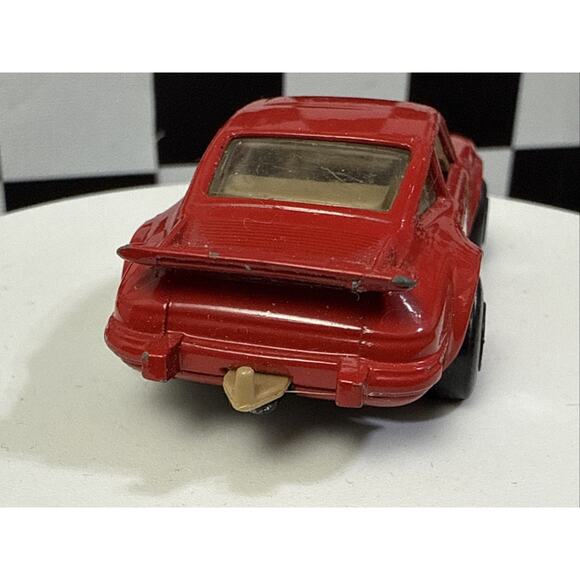 Matchbox 1978 Porsche 911 Turbo Red - Doors Open - Picture 3 of 9